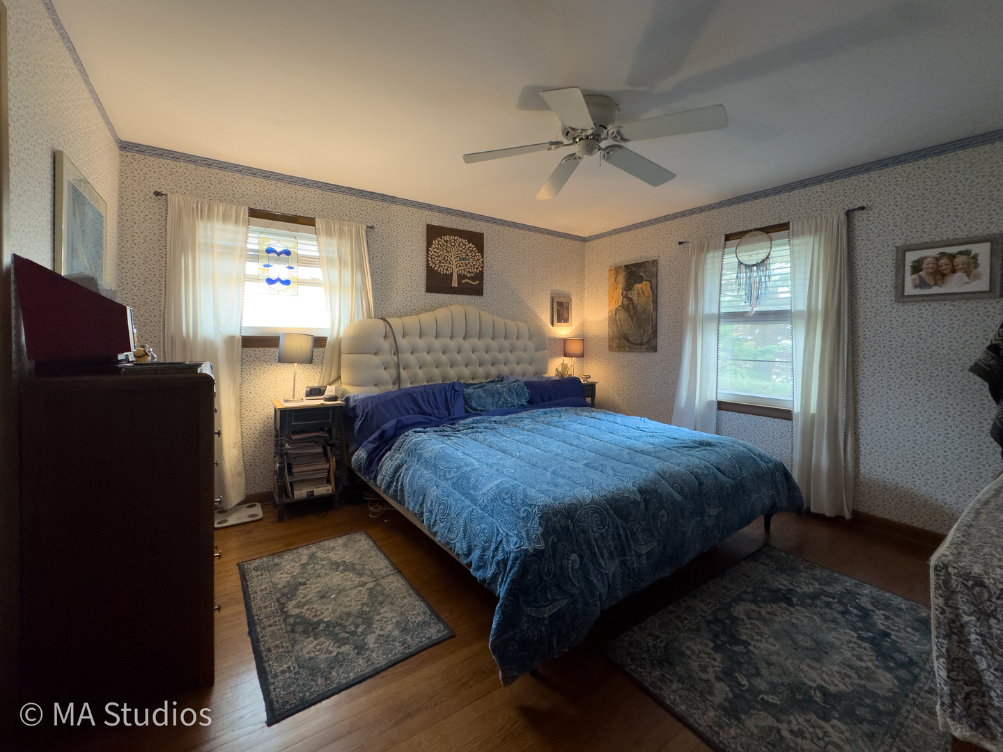 8922 PARKSIDE Avenue, Morton Grove, IL 60053