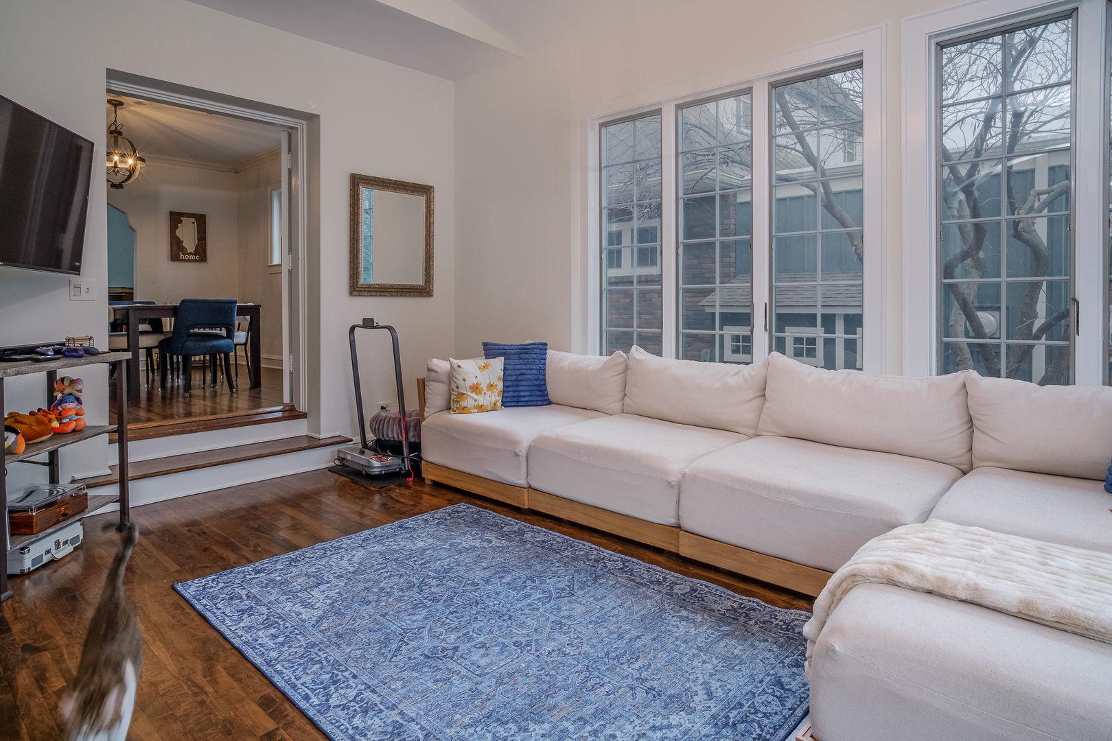 728 Howard Street, Wheaton, IL 60187