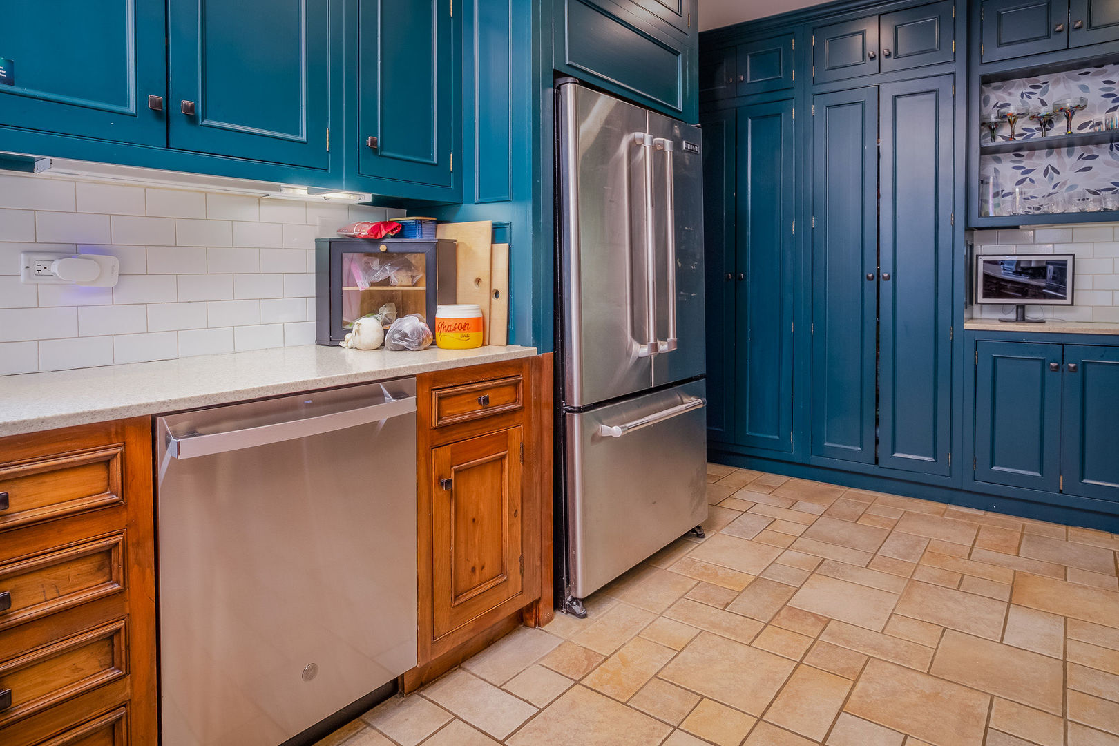 728 Howard Street, Wheaton, IL 60187