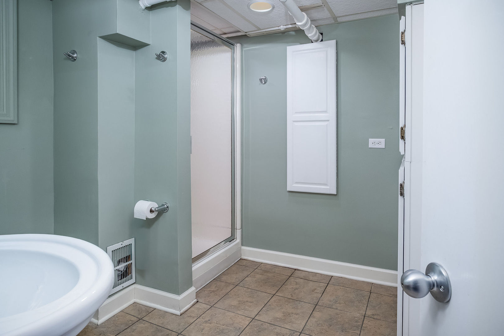 728 Howard Street, Wheaton, IL 60187