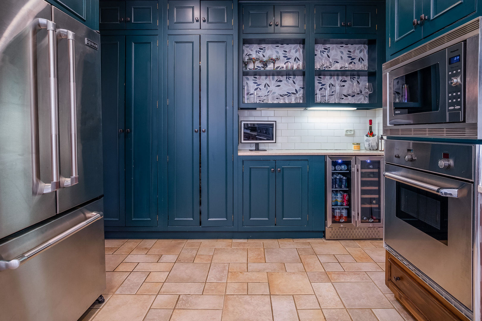 728 Howard Street, Wheaton, IL 60187