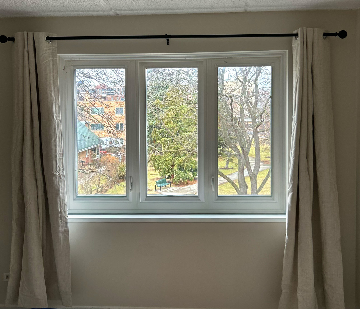 1551 Ashland Avenue #205, Des Plaines, IL 60016