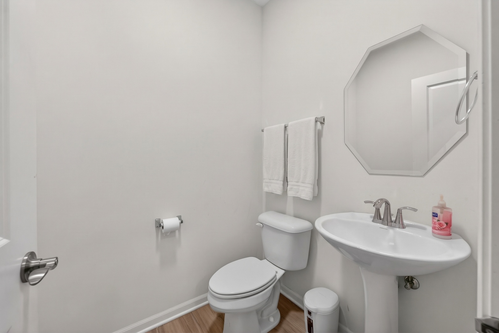 1818 Chandolin Court, Elgin, IL 60124