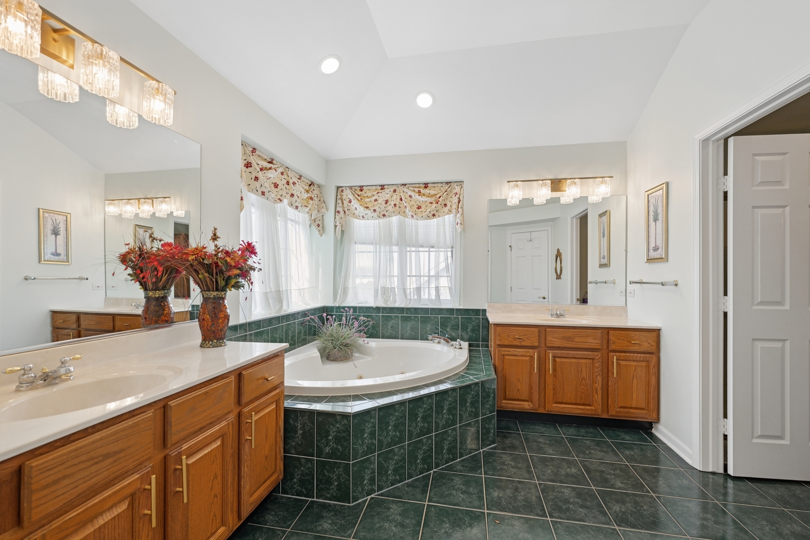 18036 Crystal Lane, Lansing, IL 60438