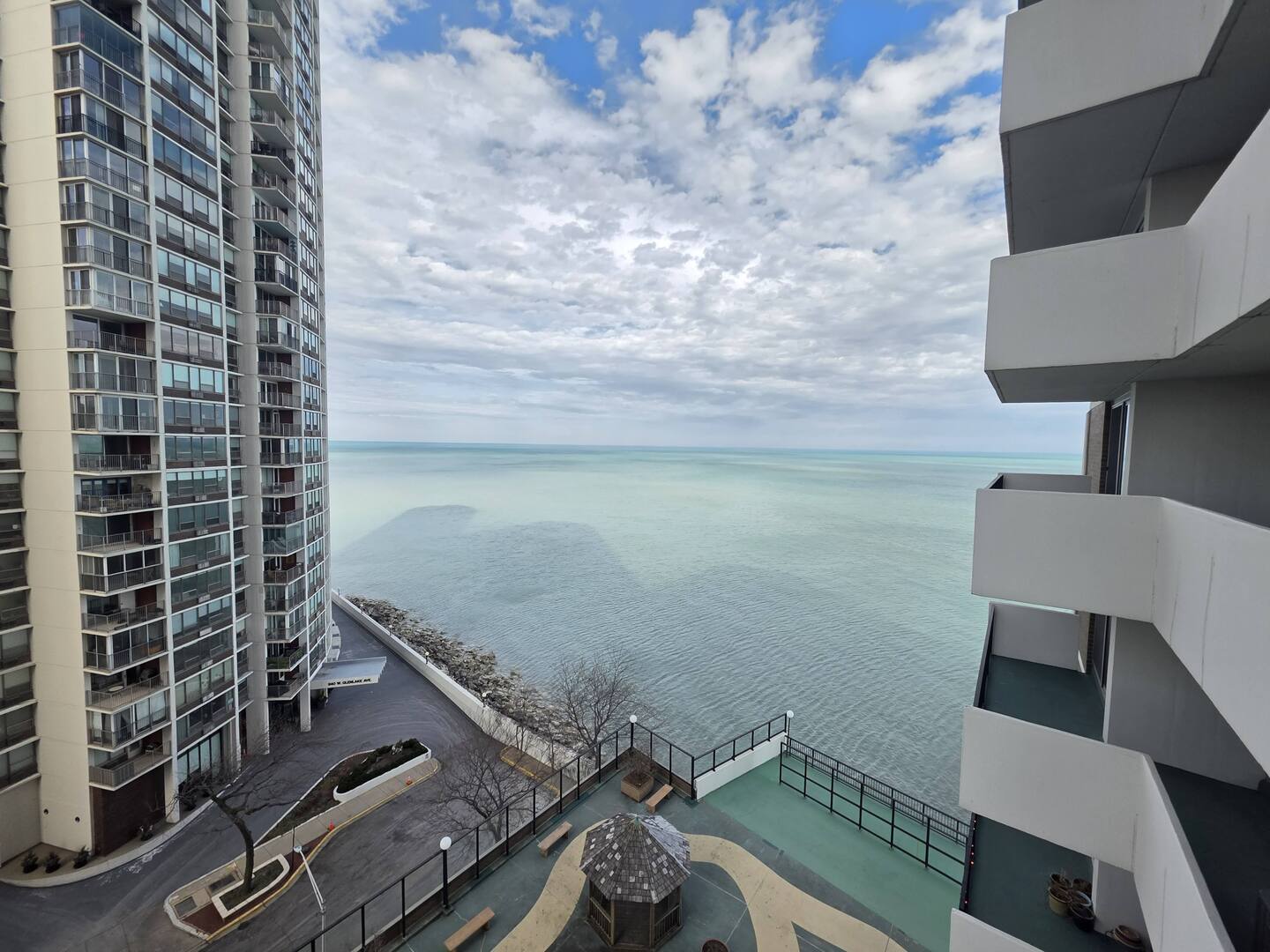 6033 N Sheridan Road #10D, Chicago, IL 60660