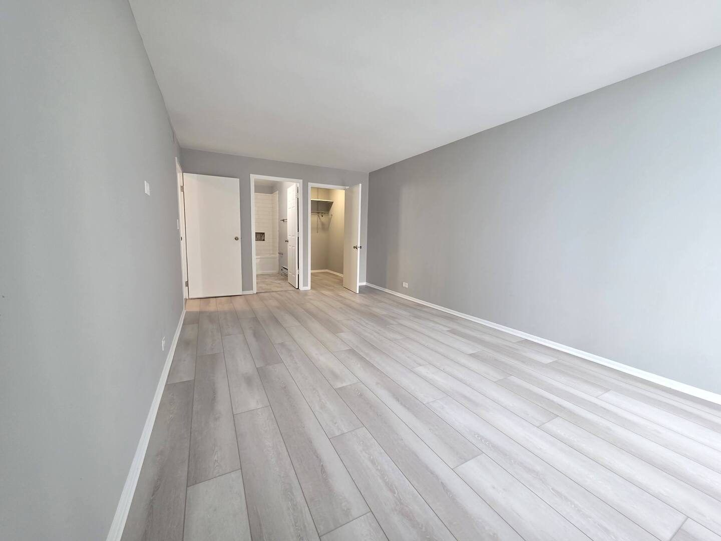 6033 N Sheridan Road #10D, Chicago, IL 60660