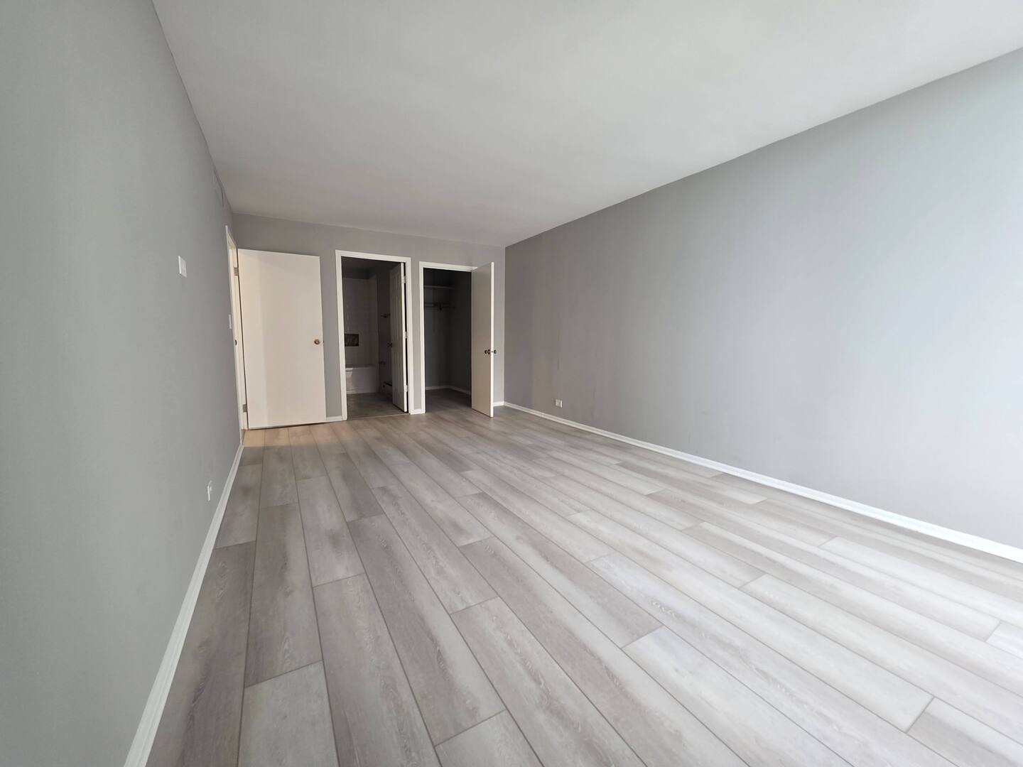 6033 N Sheridan Road #10D, Chicago, IL 60660