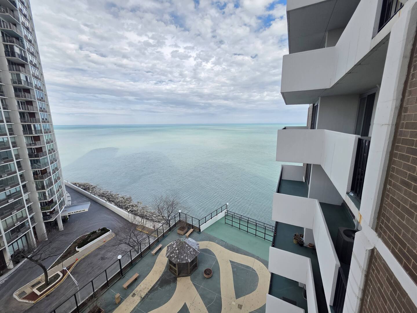 6033 N Sheridan Road #10D, Chicago, IL 60660