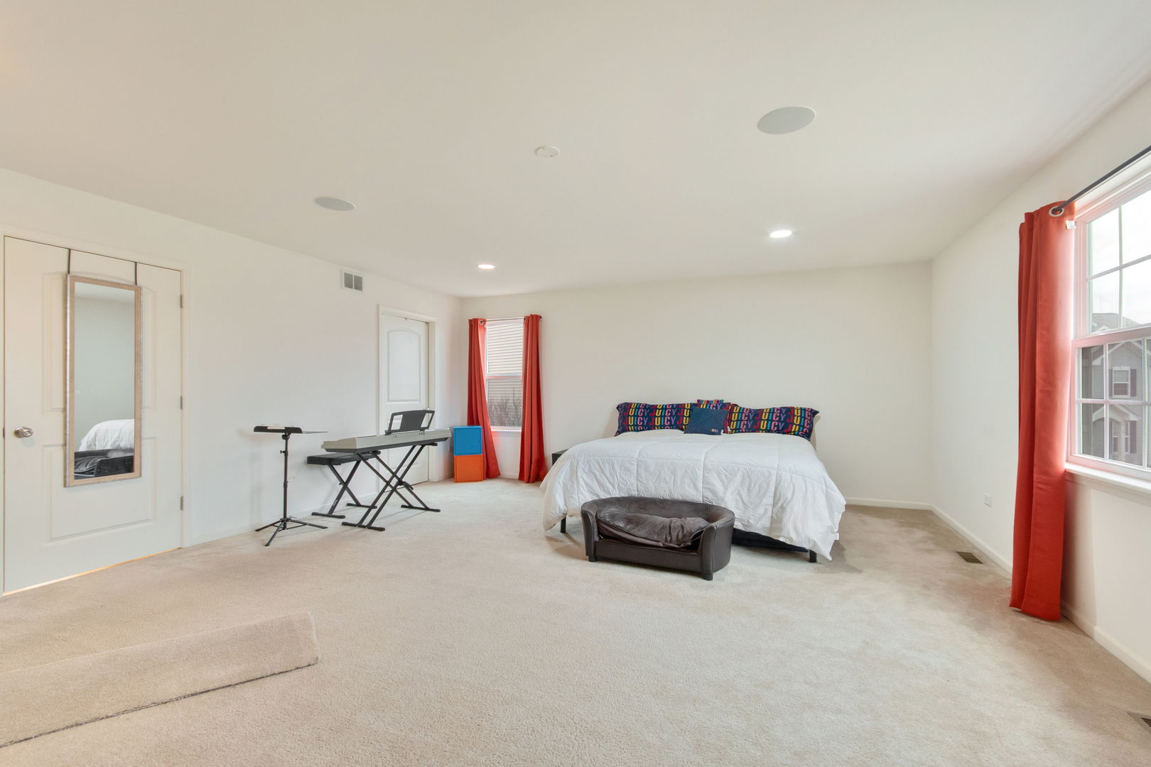 1 Pond Court, Bolingbrook, IL 60490