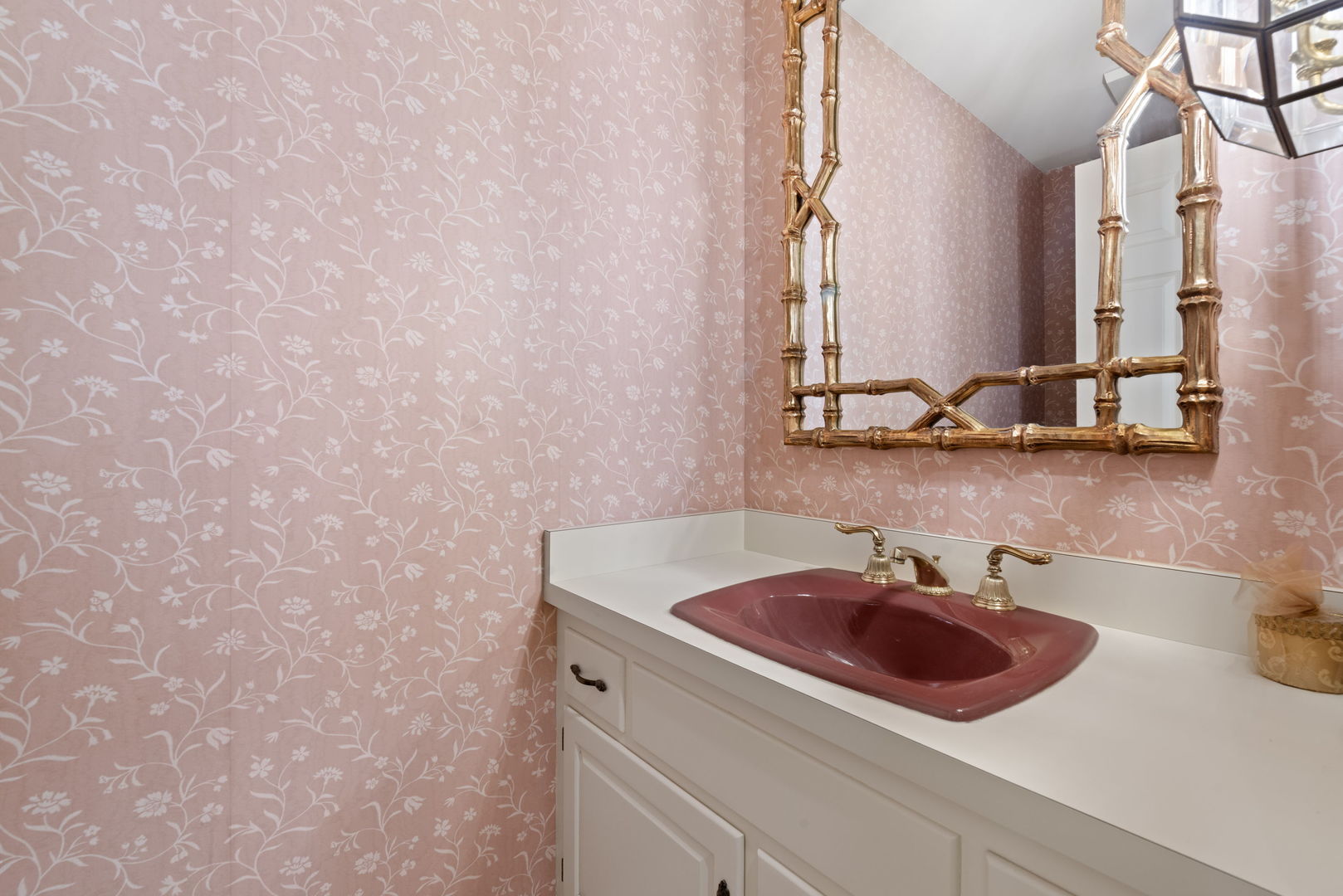 2016 Midwest club Parkway, Oak Brook, IL 60523