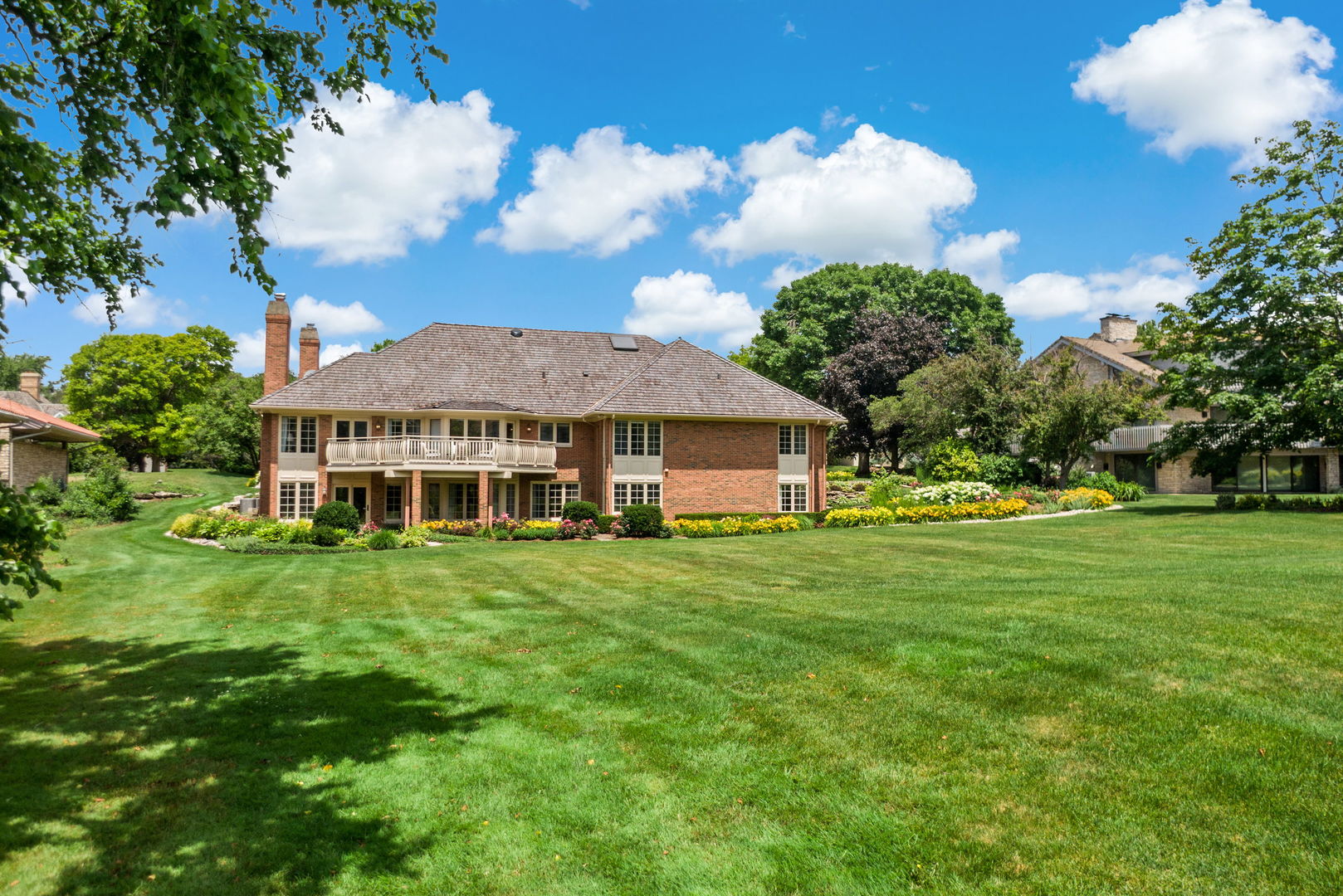 2016 Midwest club Parkway, Oak Brook, IL 60523