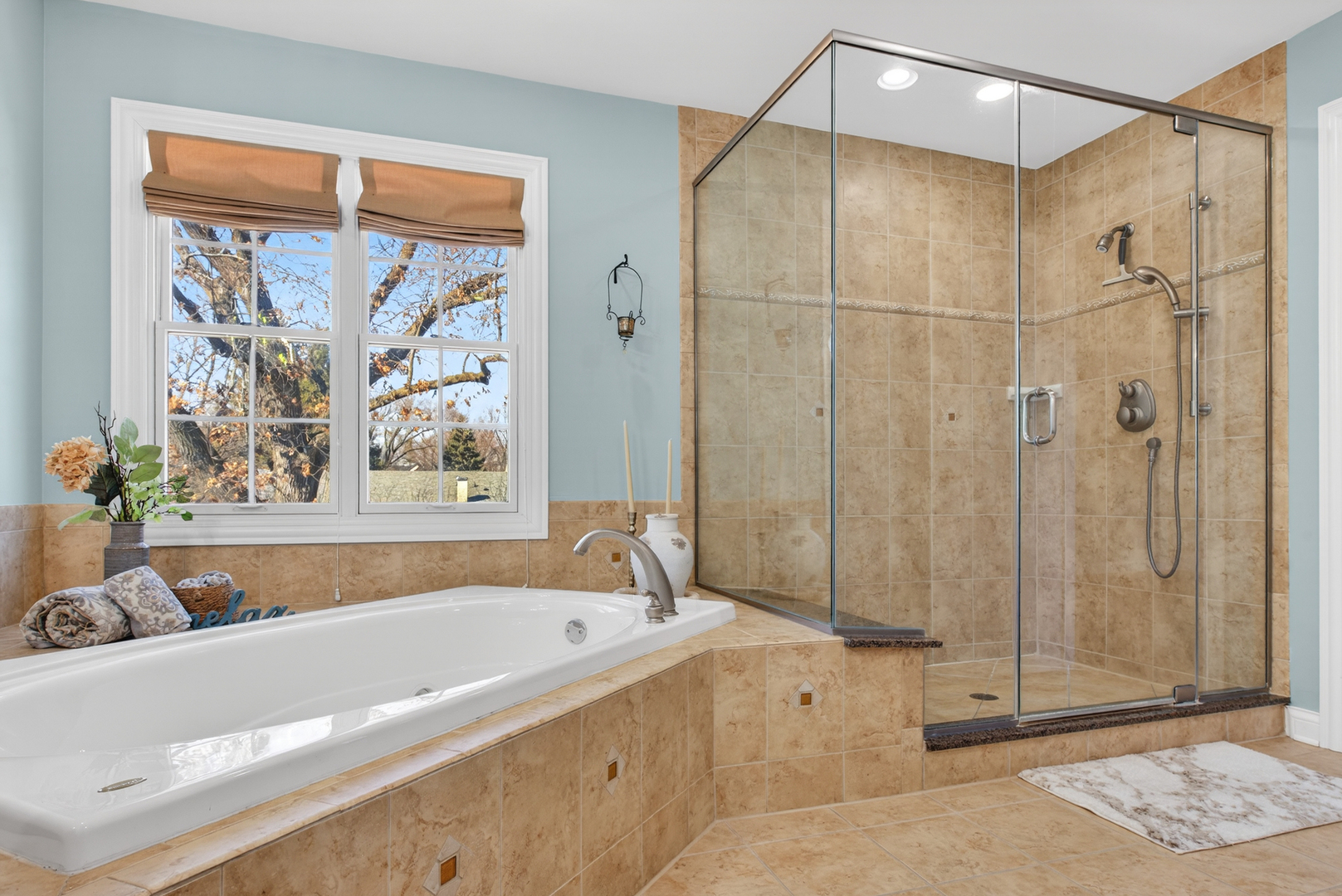 1518 N Patton Avenue, Arlington Heights, IL 60004