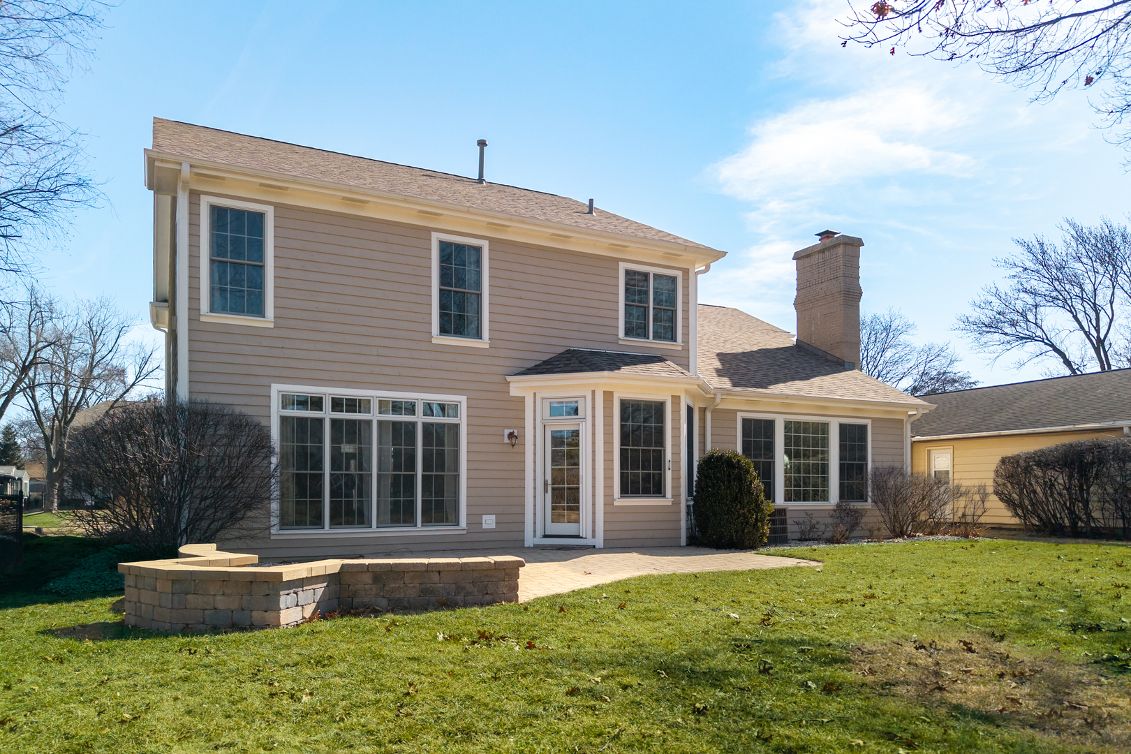 1518 N Patton Avenue, Arlington Heights, IL 60004