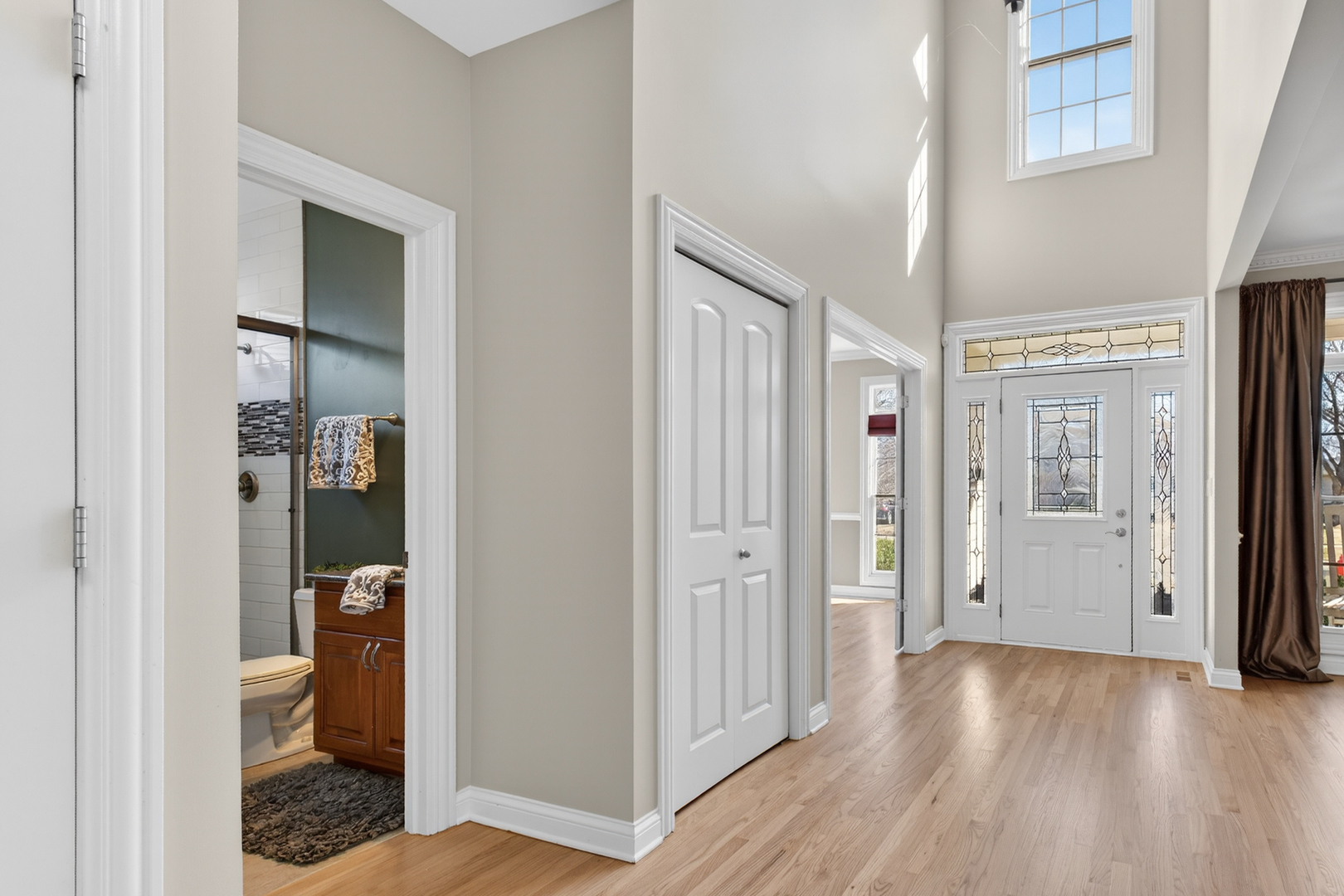 1518 N Patton Avenue, Arlington Heights, IL 60004