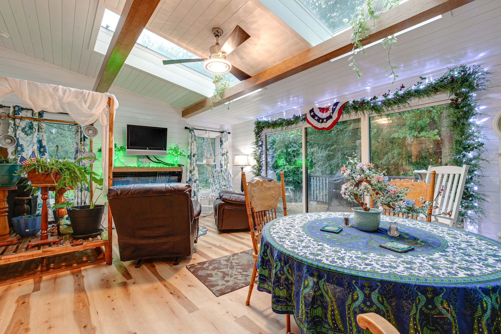 7449 Brentwood Lane, Gurnee, IL 60031