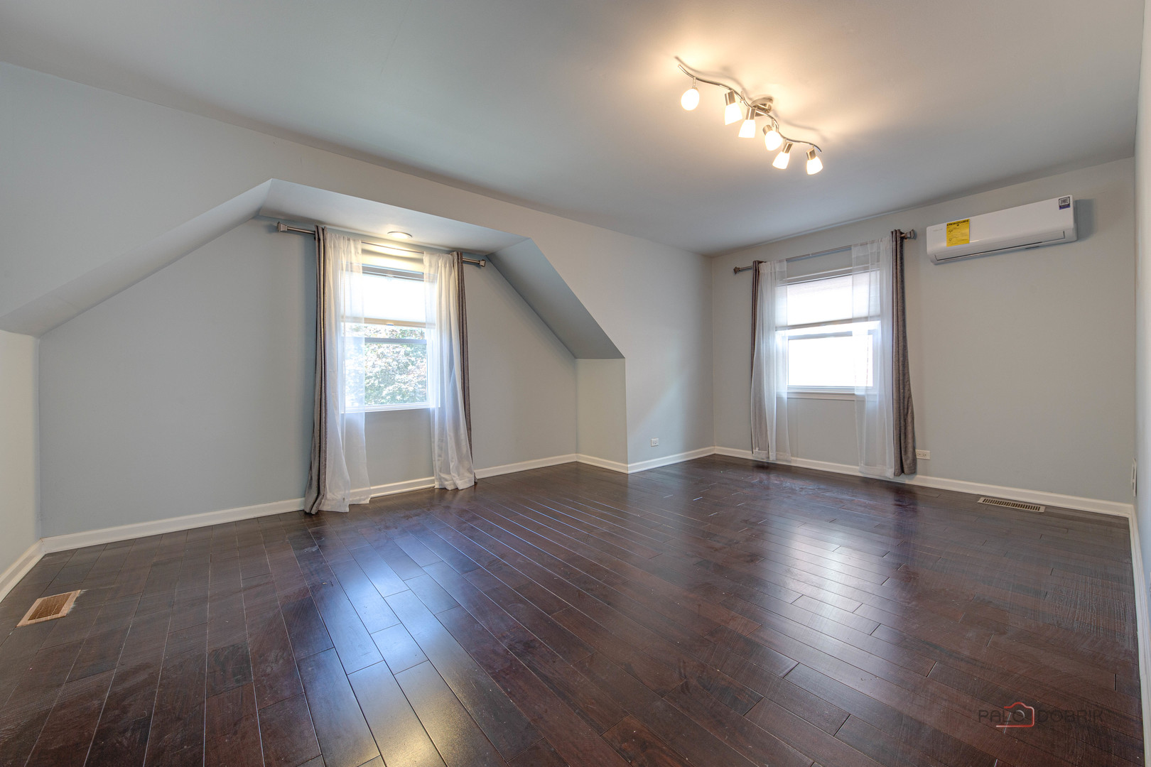 6149 N Karlov Avenue, Chicago, IL 60646