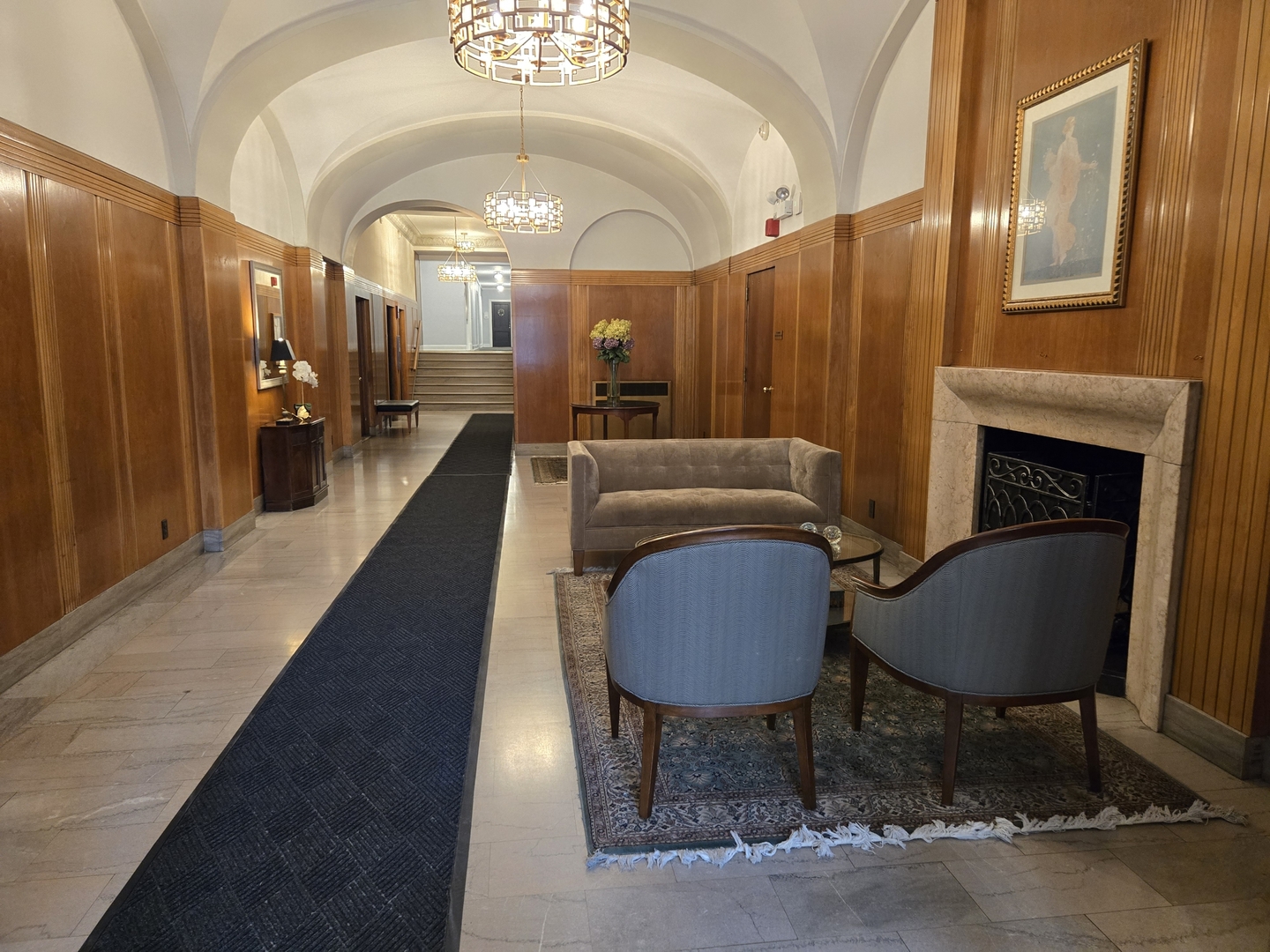 1755 E 55th Street #203, Chicago, IL 60615