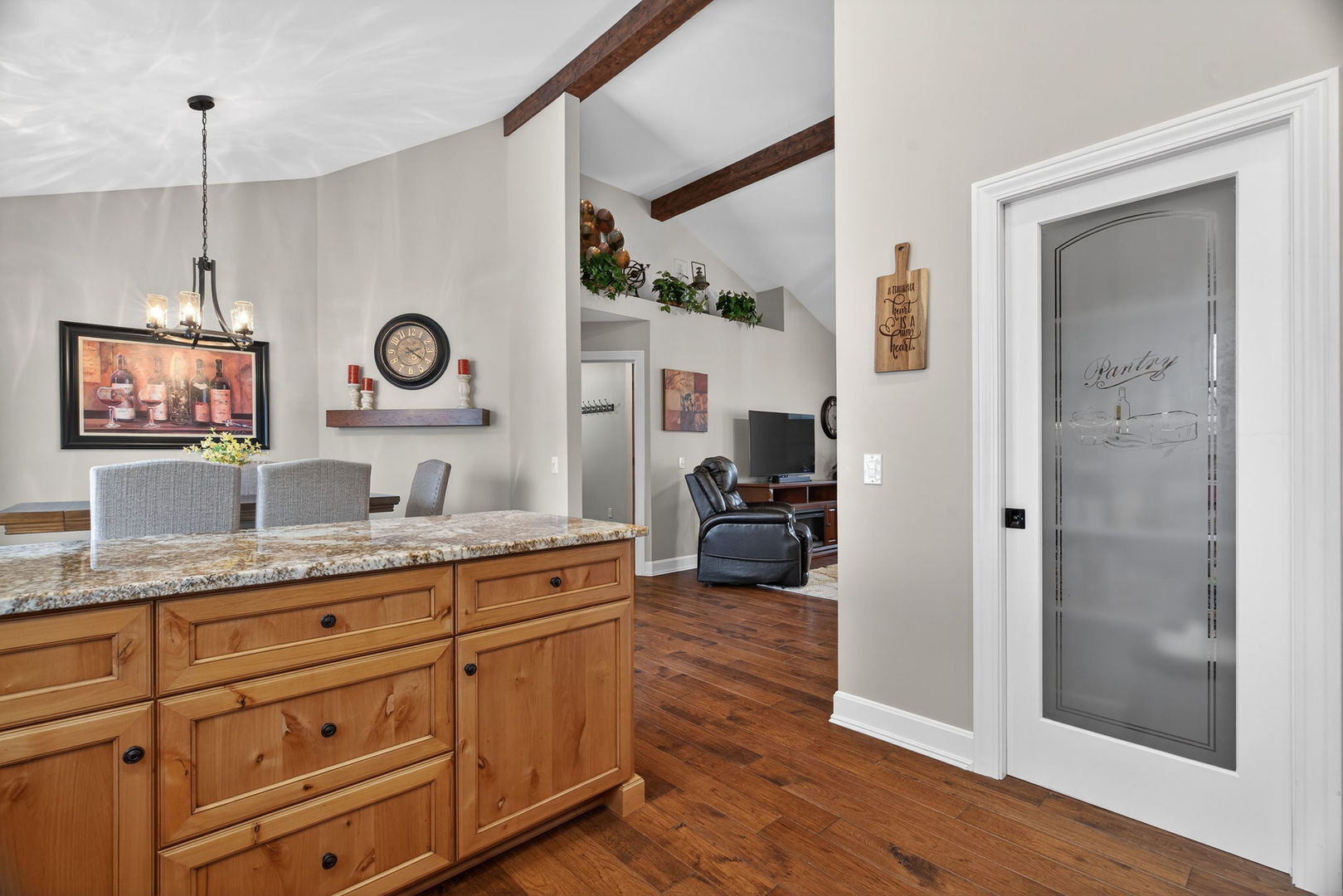 630 W Church Street, Sheridan, IL 60551