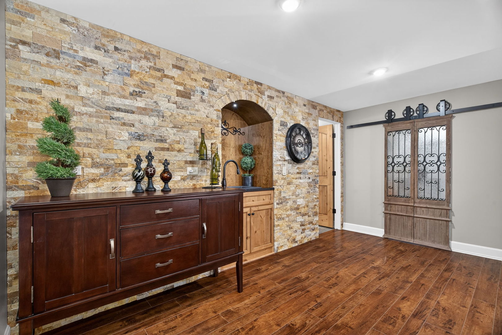 630 W Church Street, Sheridan, IL 60551