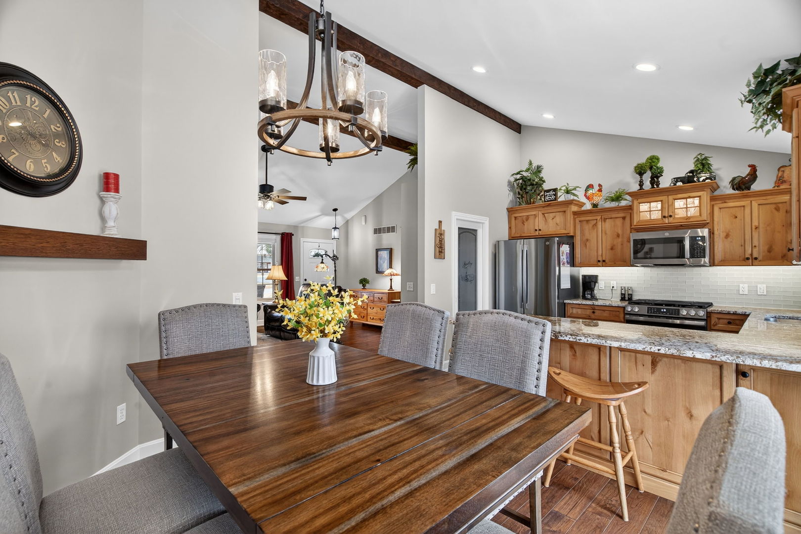 630 W Church Street, Sheridan, IL 60551