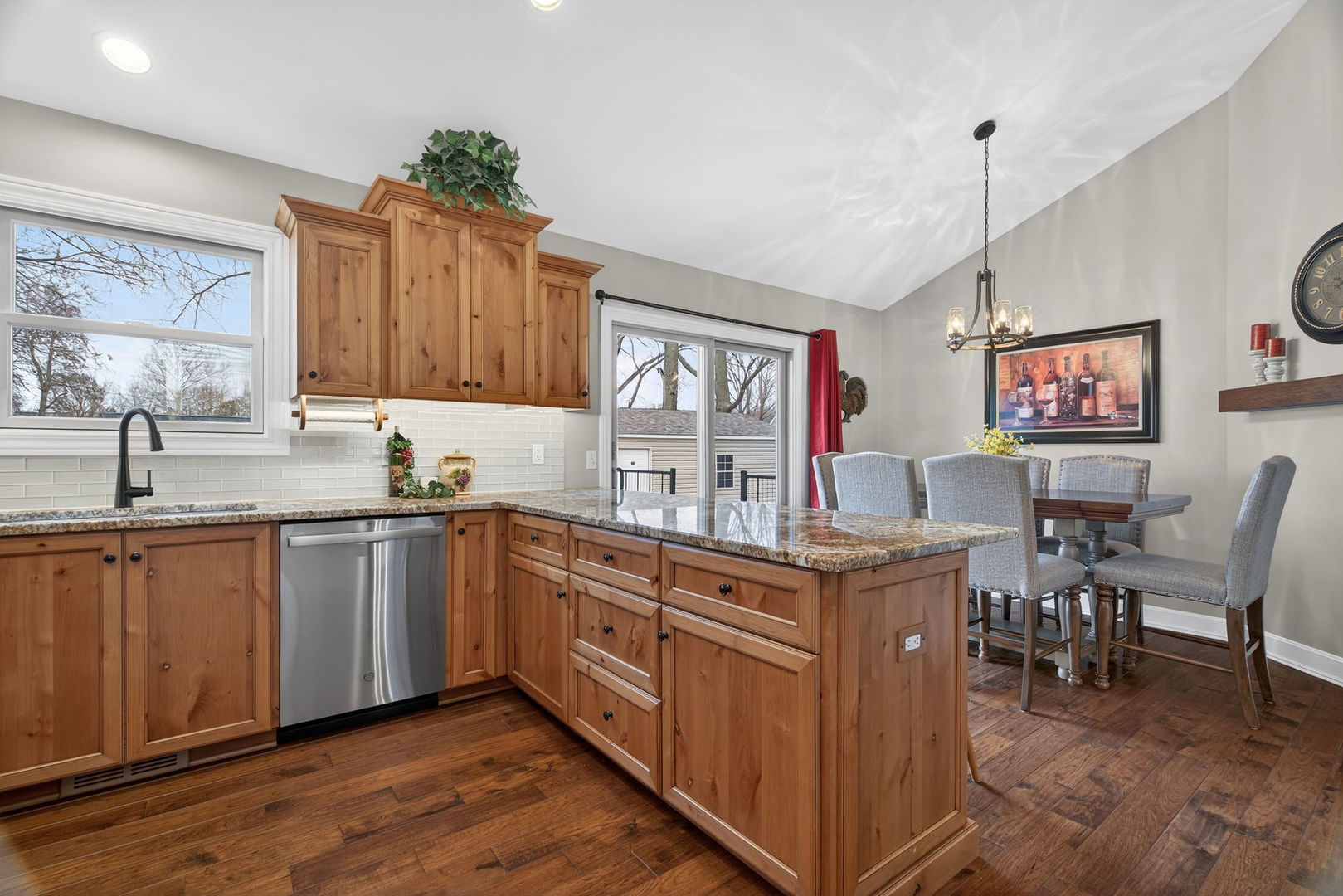 630 W Church Street, Sheridan, IL 60551