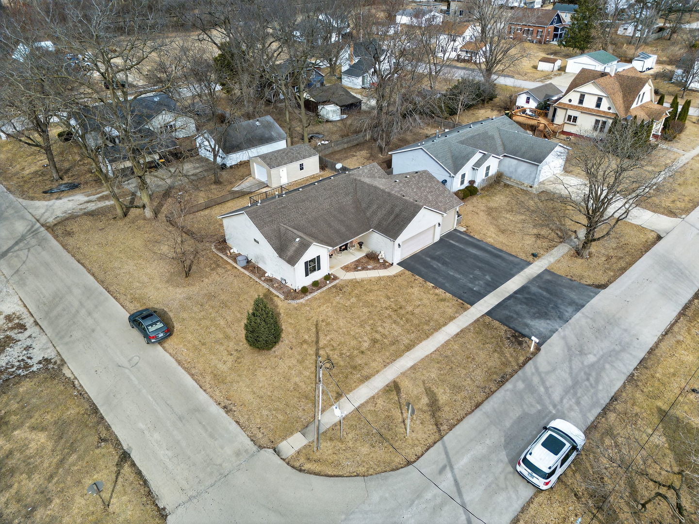 630 W Church Street, Sheridan, IL 60551