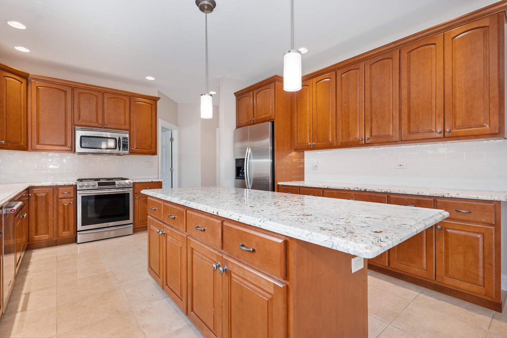 1670 London Road, New Lenox, IL 60451