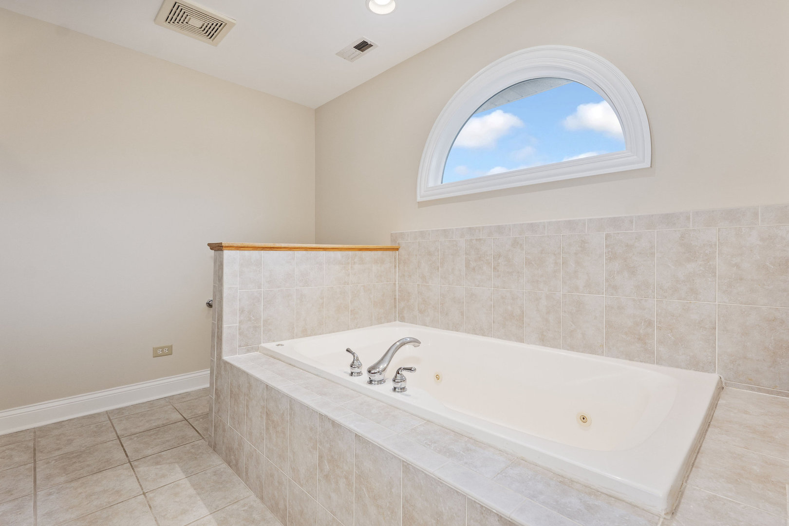 1670 London Road, New Lenox, IL 60451