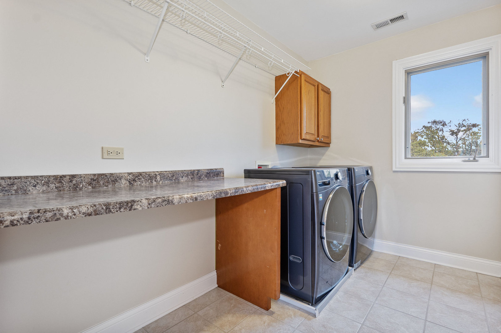 1670 London Road, New Lenox, IL 60451