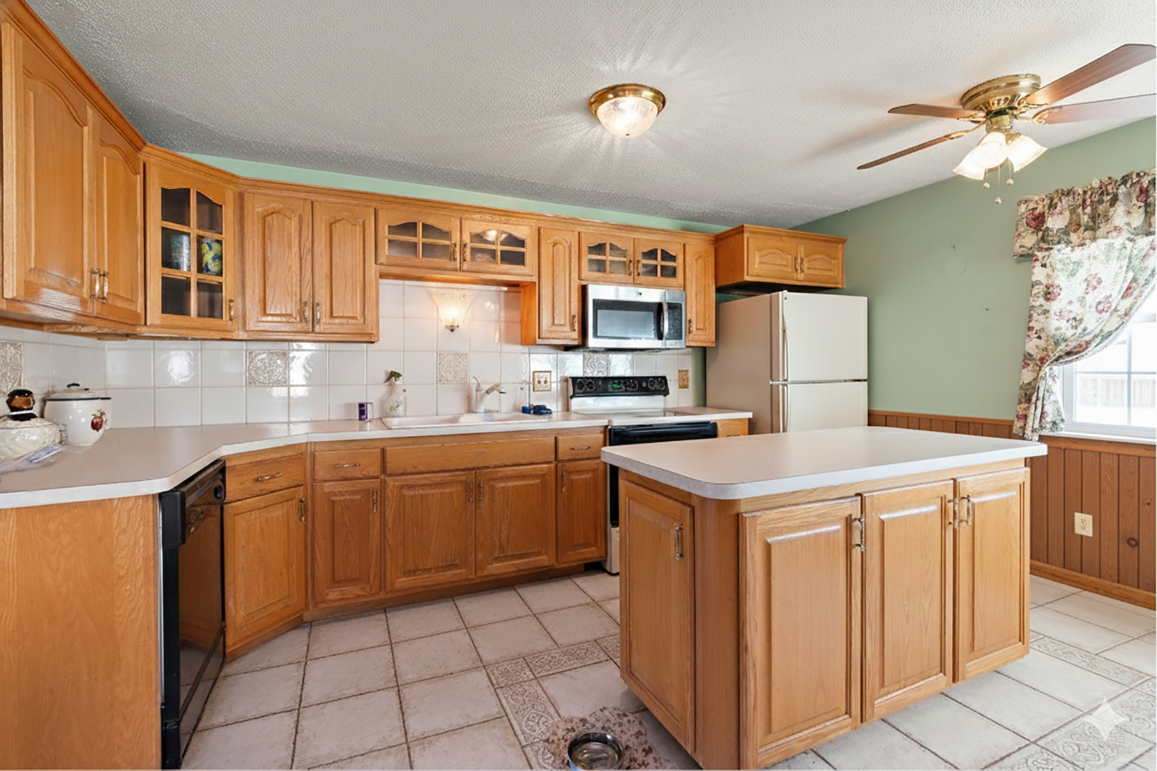 10008 Buell Court, Oak Lawn, IL 60453