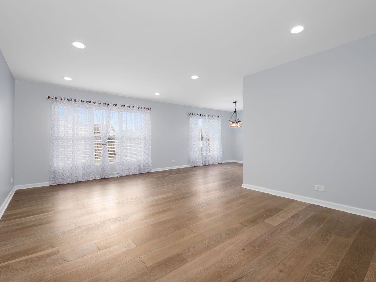 825 Concord Lane, Hoffman Estates, IL 60192