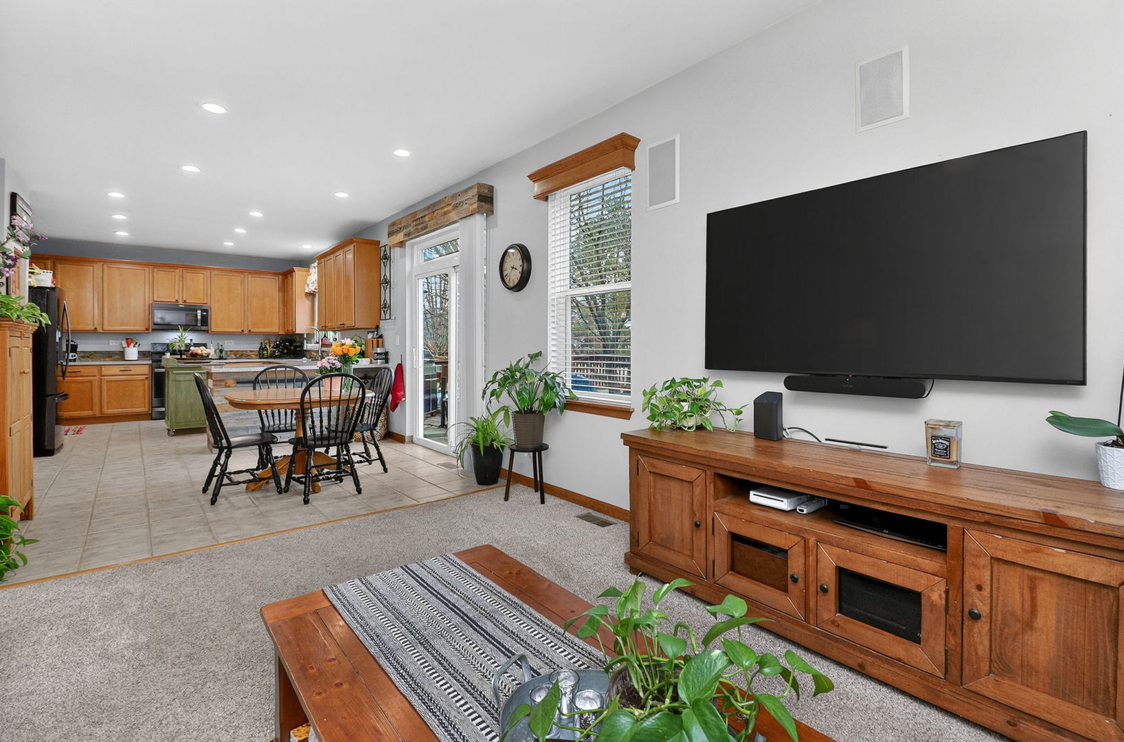 2721 Lansdale Avenue, Aurora, IL 60503