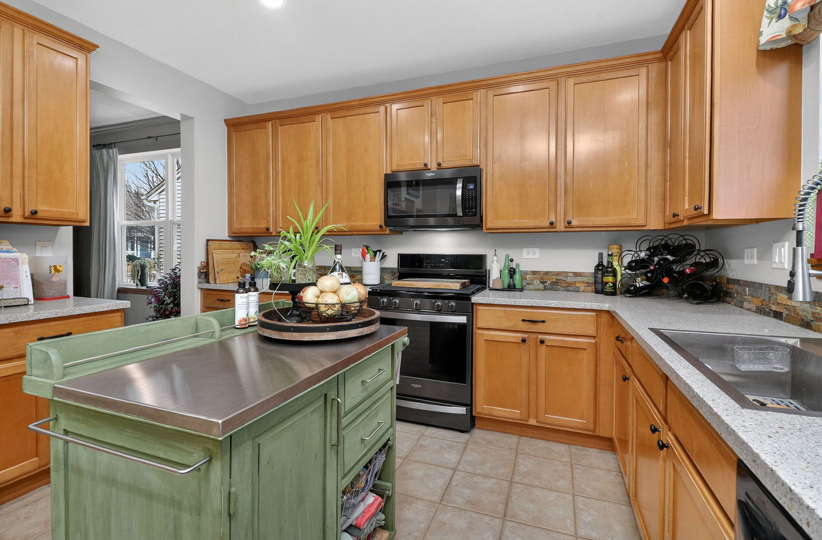 2721 Lansdale Avenue, Aurora, IL 60503