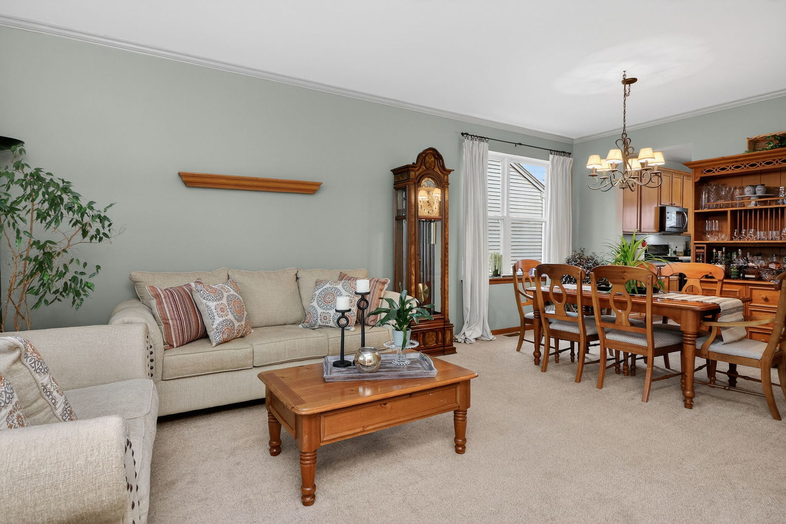 2721 Lansdale Avenue, Aurora, IL 60503