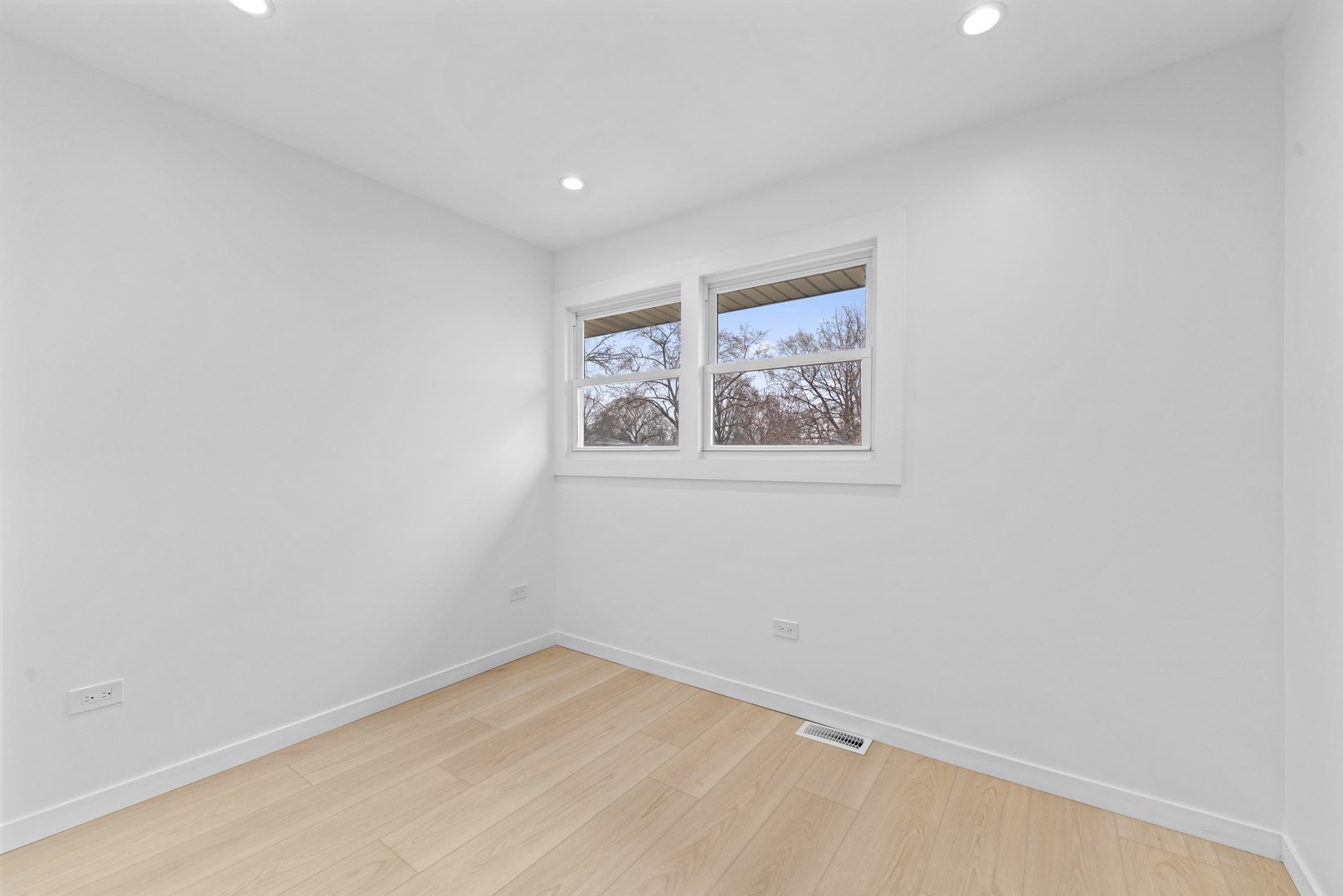 7728 Williams Street, Downers Grove, IL 60516