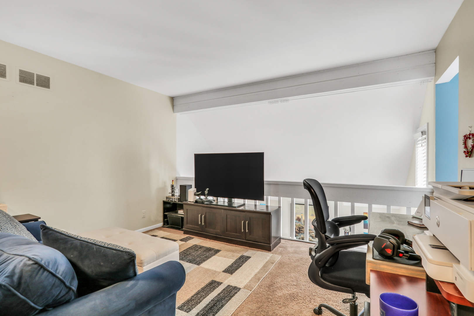 705 COLBY Court, Gurnee, IL 60031