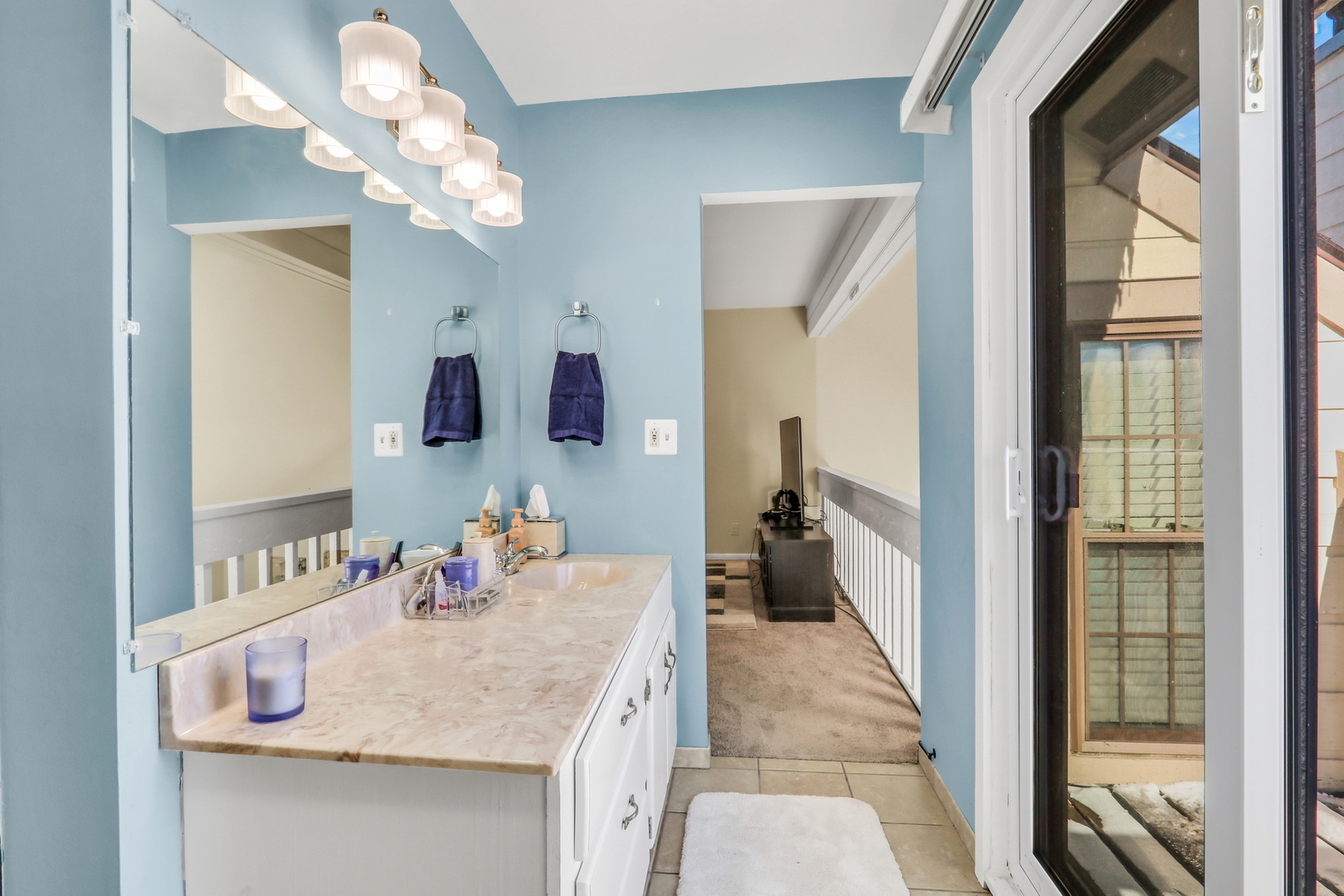 705 COLBY Court, Gurnee, IL 60031