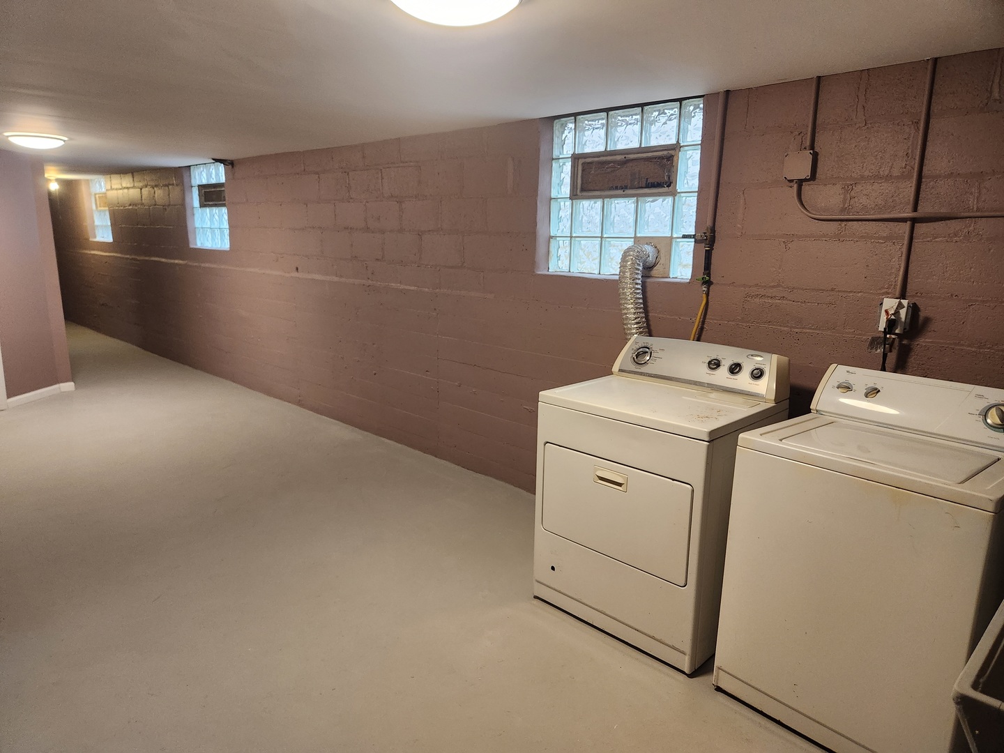 13933 S Michigan Avenue, Riverdale, IL 60827