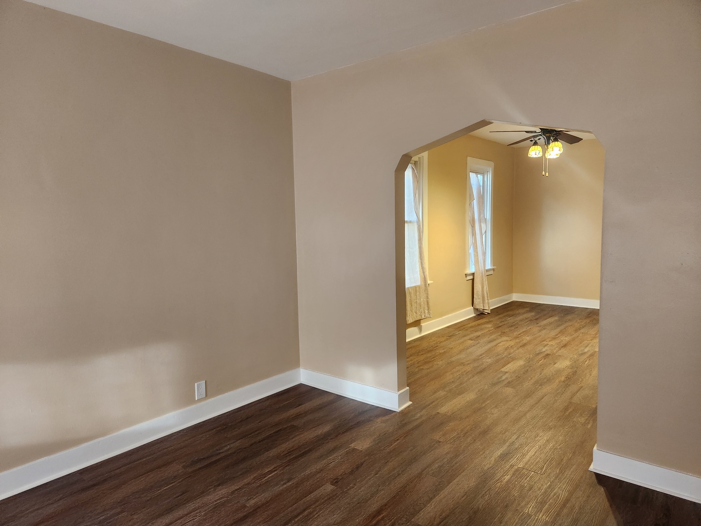 13933 S Michigan Avenue, Riverdale, IL 60827