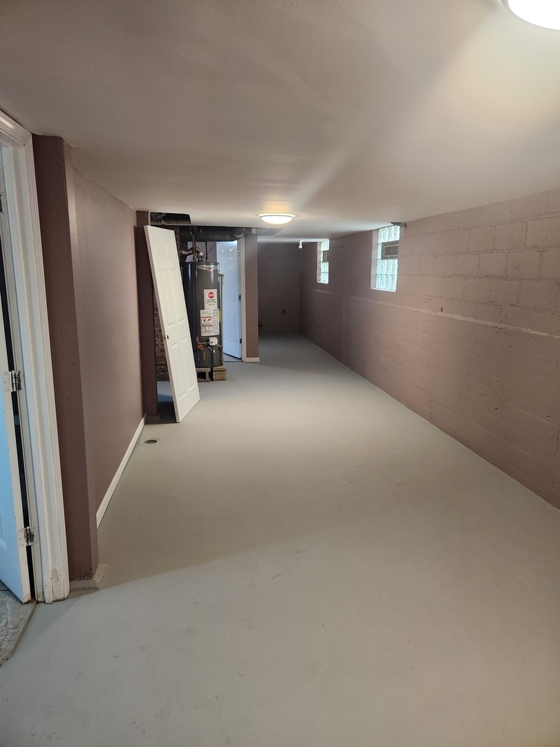 13933 S Michigan Avenue, Riverdale, IL 60827