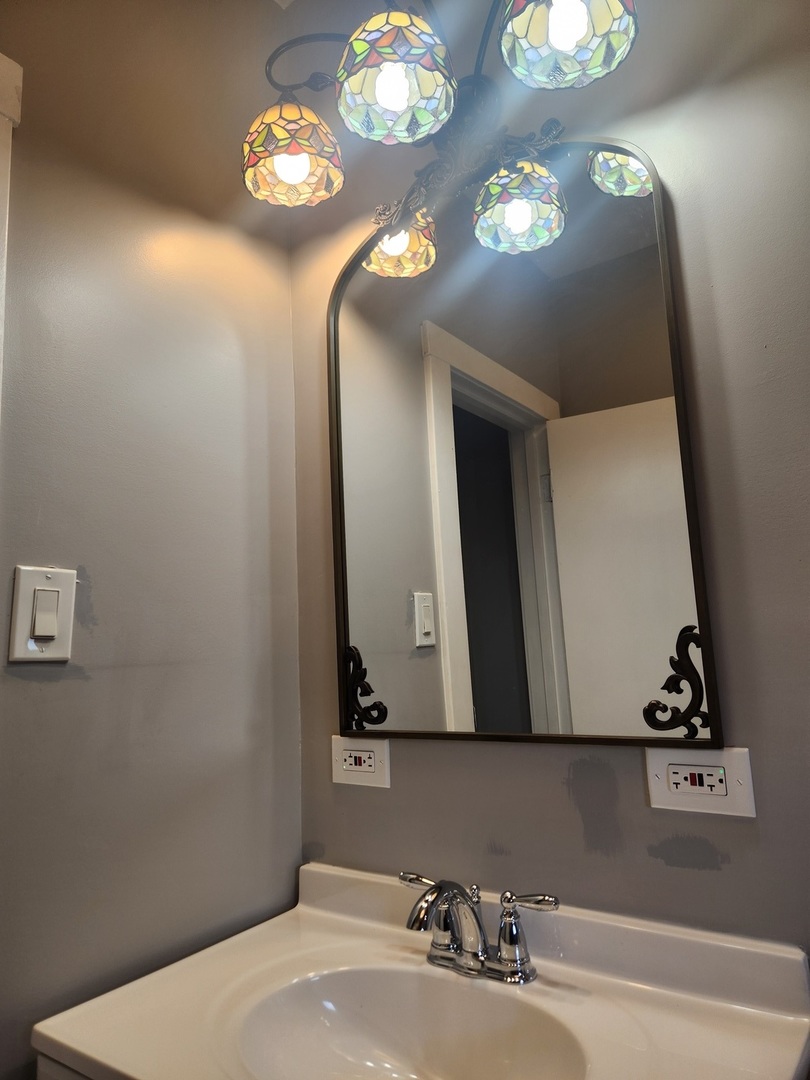 13933 S Michigan Avenue, Riverdale, IL 60827