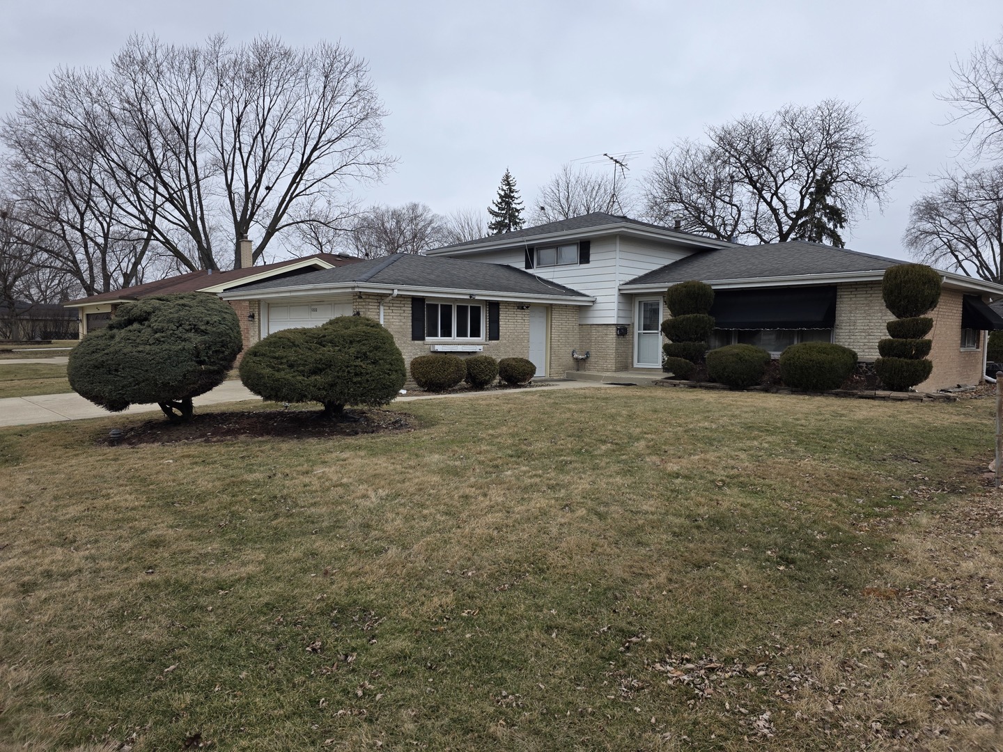 1222 E 170th Street, South Holland, IL 60473