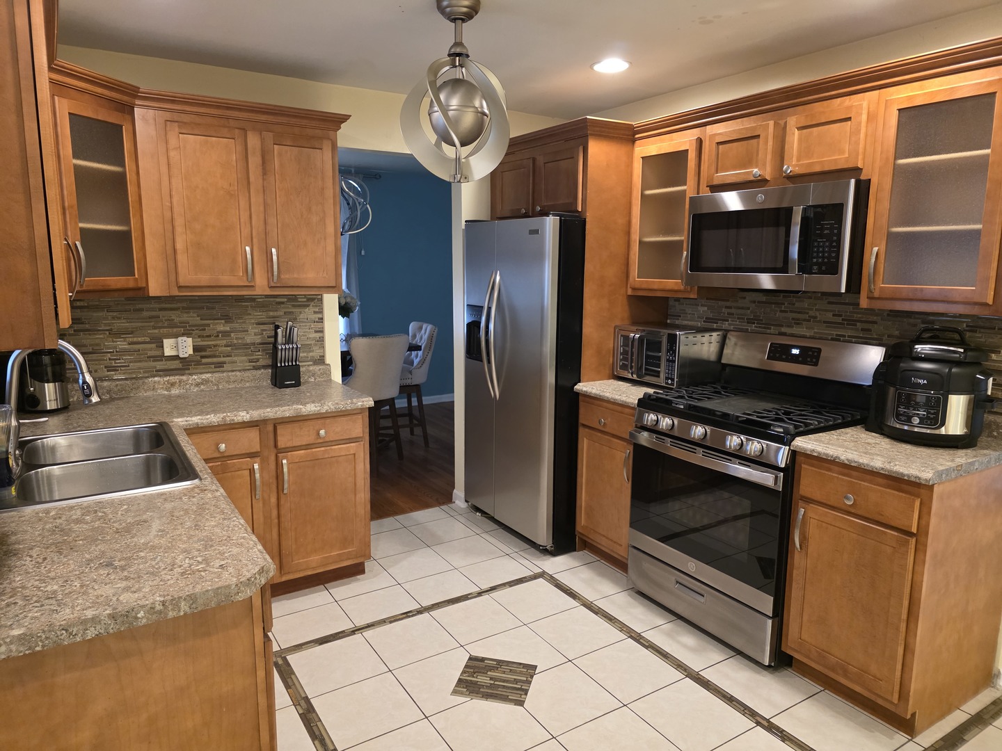 1222 E 170th Street, South Holland, IL 60473