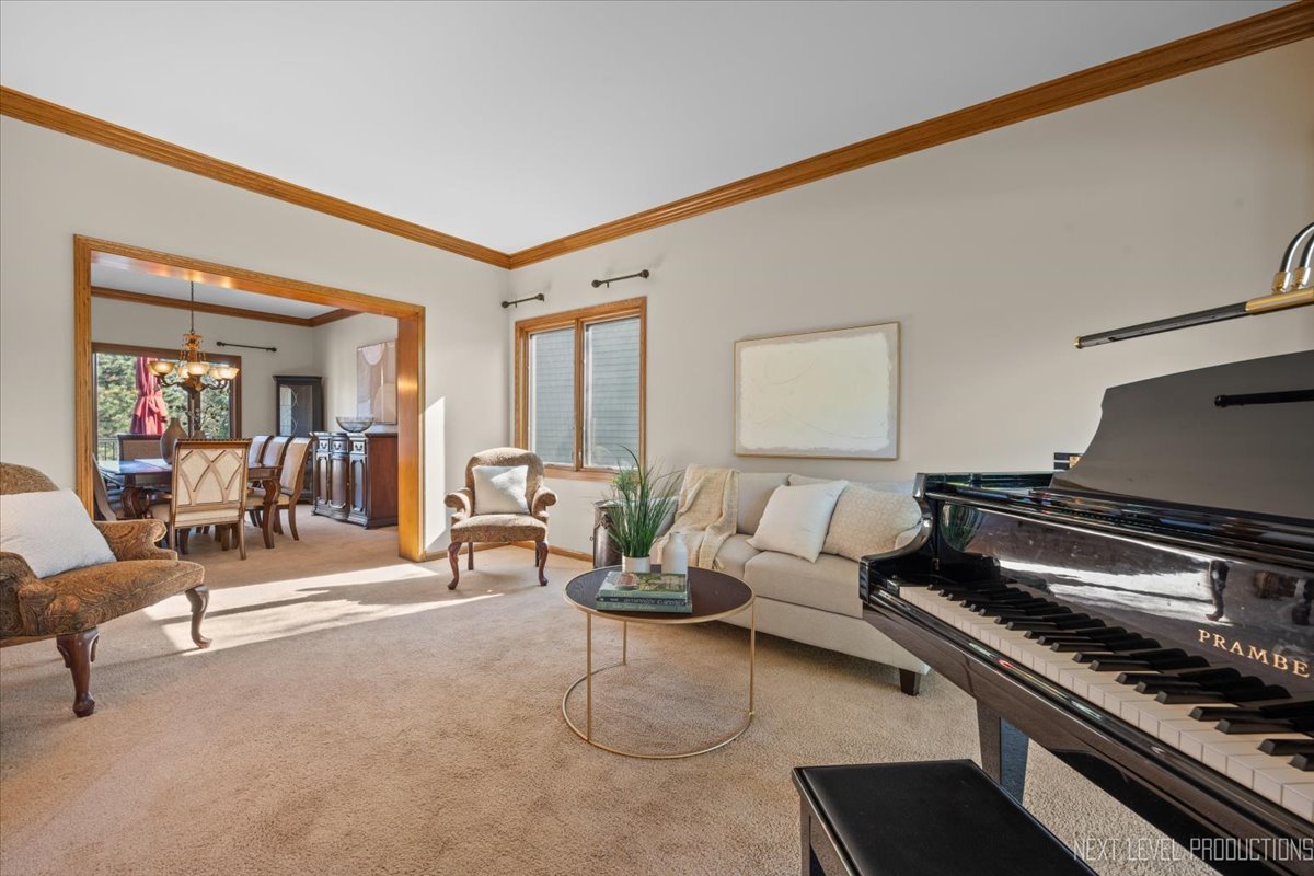 3819 Cadella Circle, Naperville, IL 60564