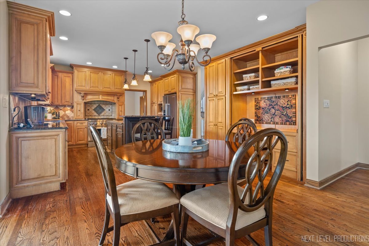 3819 Cadella Circle, Naperville, IL 60564