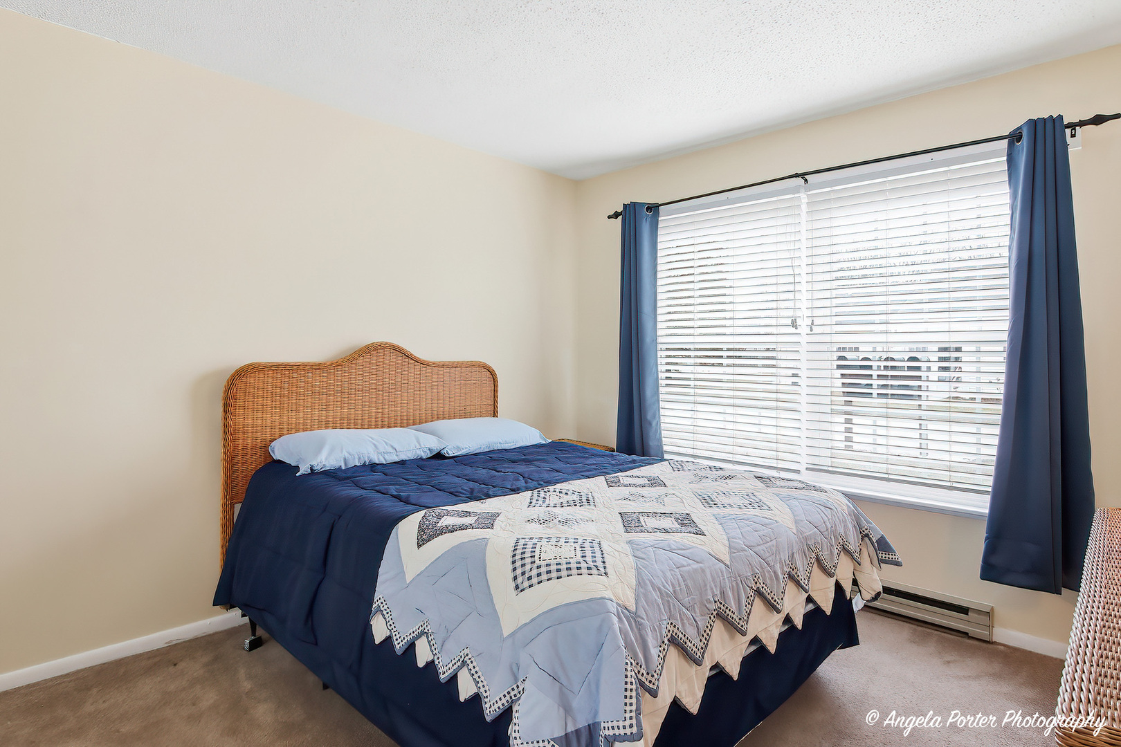 7202 Oxford Circle #237, Fox Lake, IL 60020