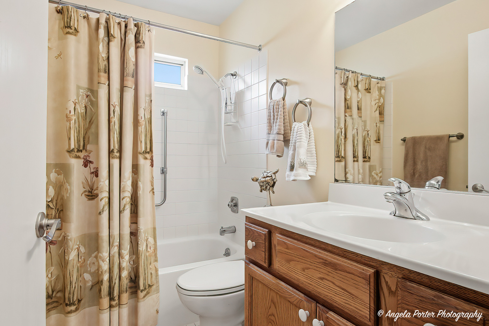 7202 Oxford Circle #237, Fox Lake, IL 60020