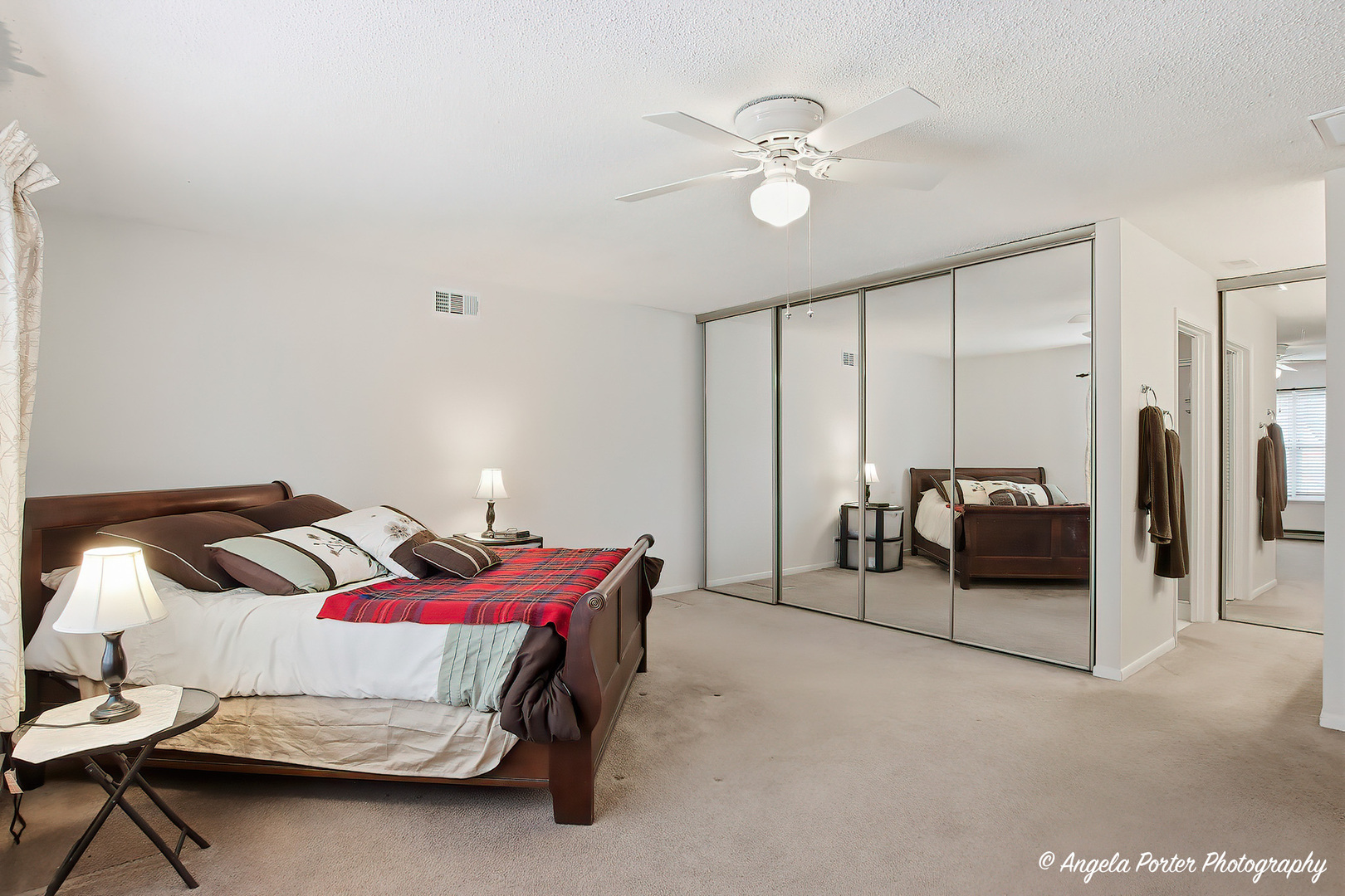 7202 Oxford Circle #237, Fox Lake, IL 60020