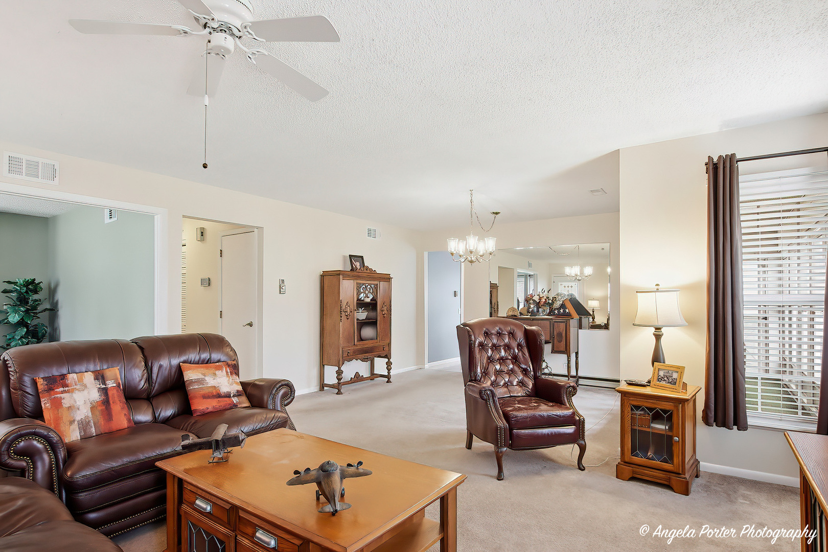 7202 Oxford Circle #237, Fox Lake, IL 60020