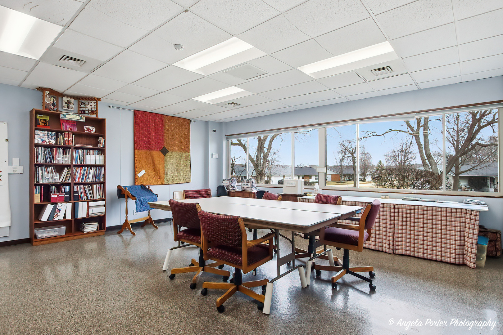 7202 Oxford Circle #237, Fox Lake, IL 60020